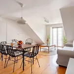 Апартаменты Lapa River Loft Vibes Лиссабон